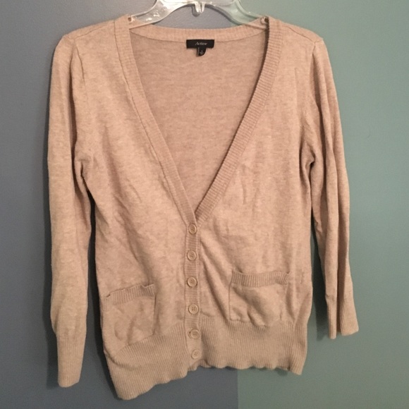 Lightly warn beige quarter length cardigan