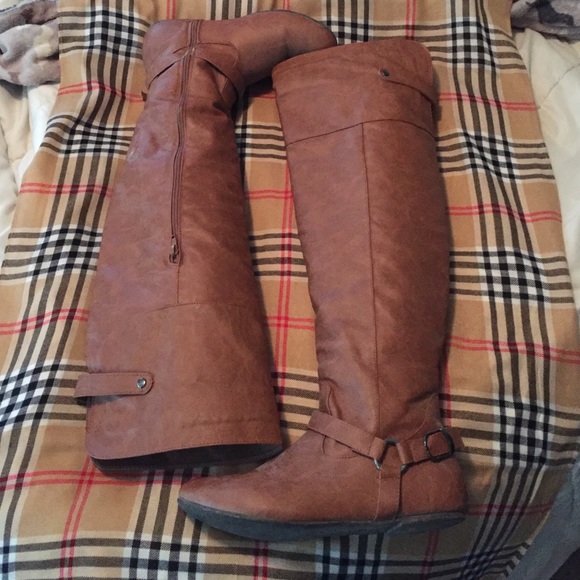 Etc extra tall over the knee light brown boot.