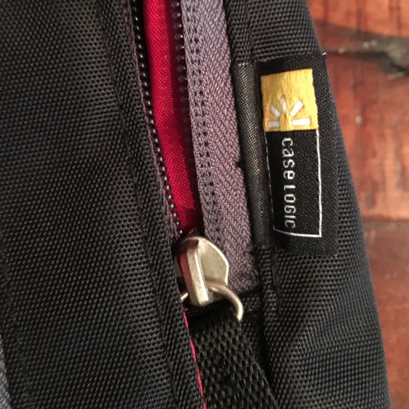 Incredible Case Logic Padded Functional Bag - image 4