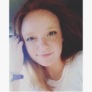 Meet your Posher, Olivia