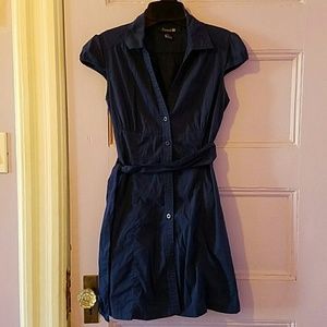 Shirt dress with belt