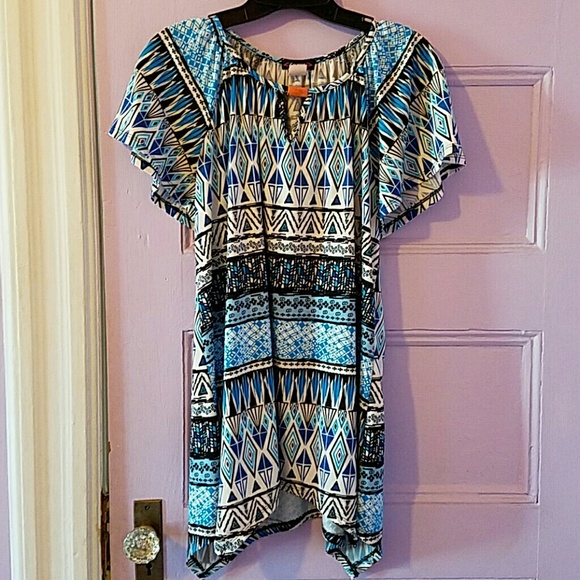 Lose asymmetrical top