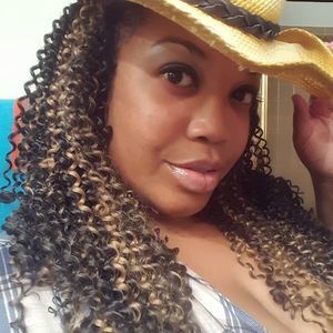 Meet your Posher, Arnesha