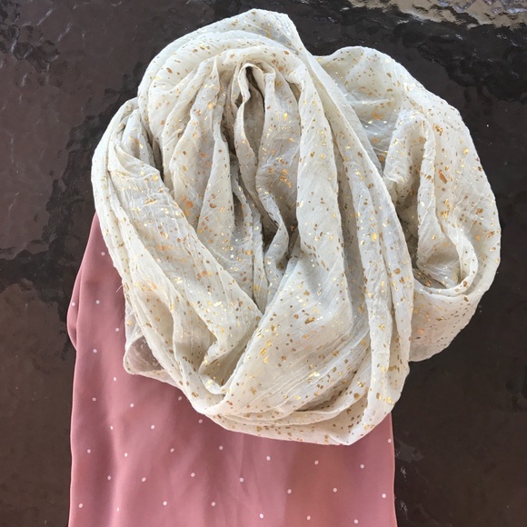 Creamy scarf with gold designs