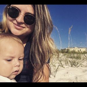 Meet your Posher, Asya