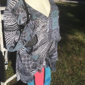 Hi lo tiered animal print long sleeved MEOW 😎😎