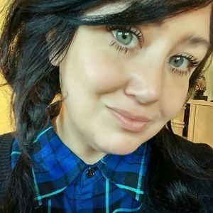 Meet your Posher, Kara