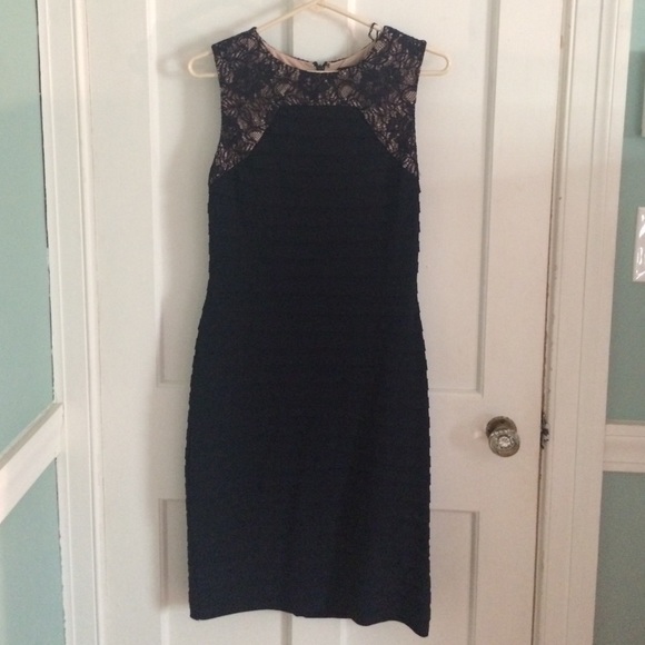 Navy Blue size 6 Adrianna Papell dress