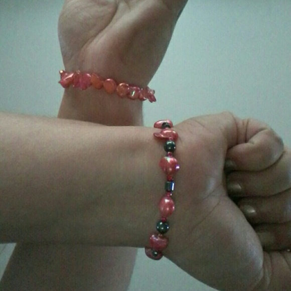 2 bracelets - Picture 2 of 2