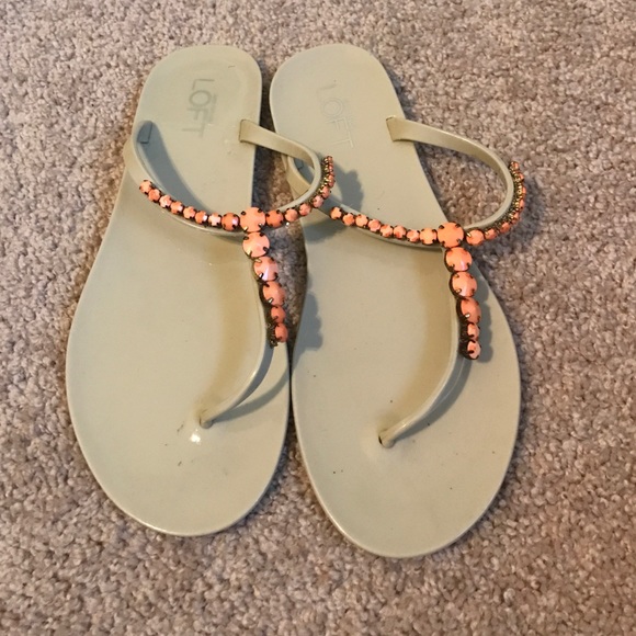 Loft Sandels- Size 8