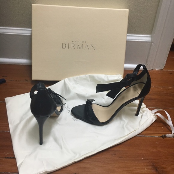 Brand New Size 37 (7) Alexandre Birman Black Heel