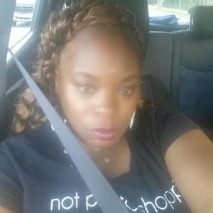 Meet your Posher, Valarie