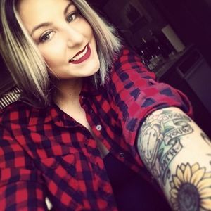 Meet your Posher, Alyssa