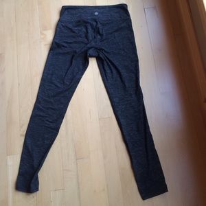 Athleta black and grey silky soft legging pant