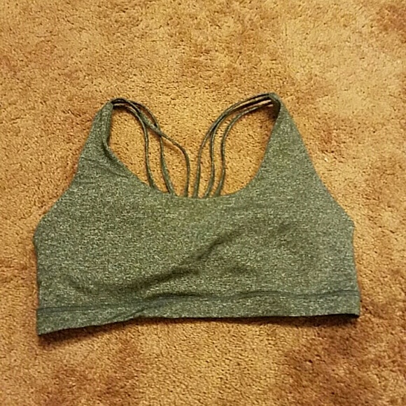 NWOT Sports bra caged back