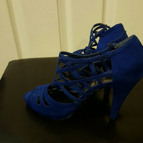 size 12 Faux Suede Heels