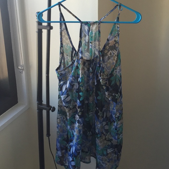 Blue floral tank - Picture 2 of 3