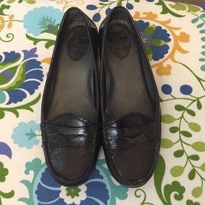 Cole Haan loafer flats, patent black textured 9
