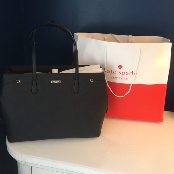 kate spade Handbags - 🎃FIRST OFFER TAKES ALL!🎃