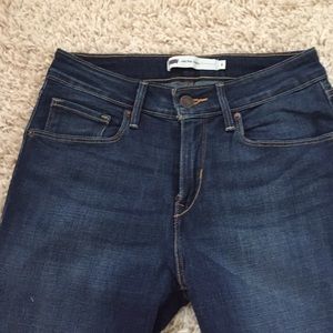 Levi's Mid-Rise Skinny Jean- Size 4- NWOT