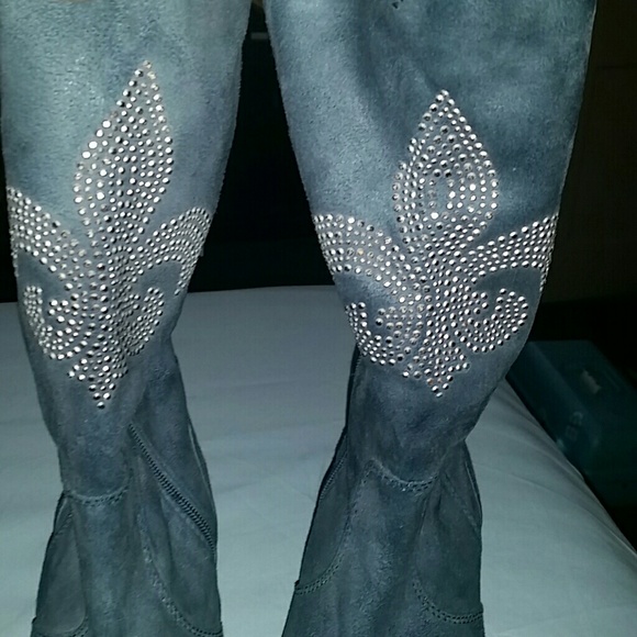 Grey (side zip) Boots