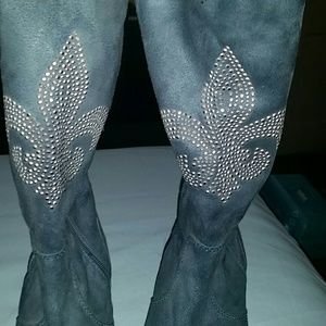 Grey (side zip) Boots