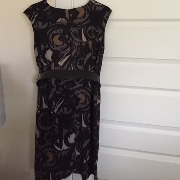 Dress - Picture 3 of 4