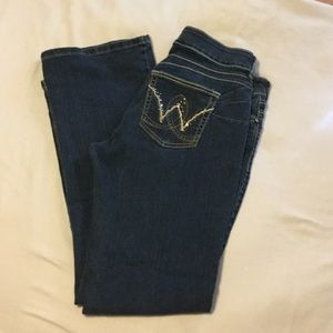 Wrangler "booty up" jeans