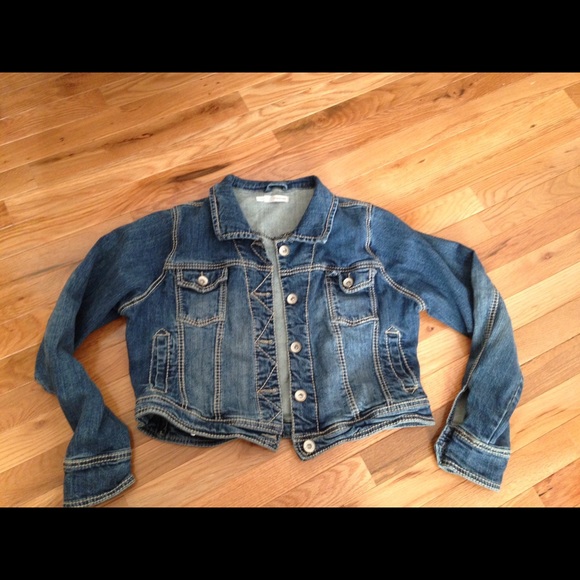 SALE! Maurice's crop denim jacket sz large