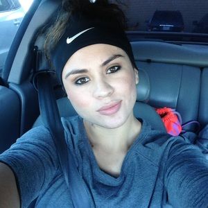 Meet your Posher, Adilene