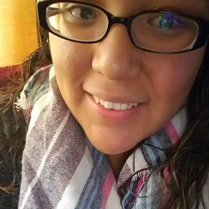 Meet your Posher, Crystal