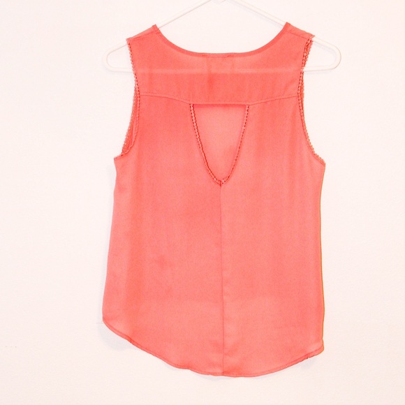 Pink Tank - Picture 2 of 2