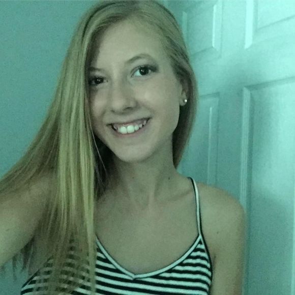 Meet your Posher, Hayley