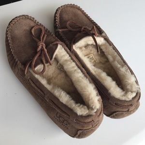UGG Australia Dakota Moccasins