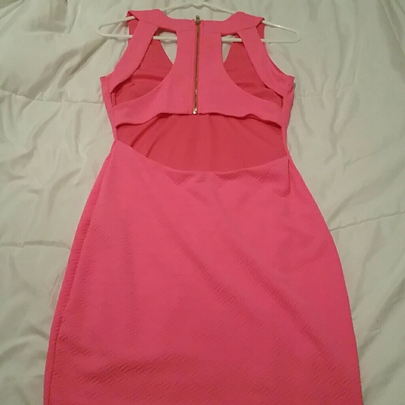 Cute cutout back dress - Picture 2 of 2