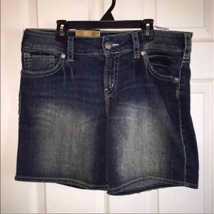 Women's Silver Jeans Mid Rise Shorts