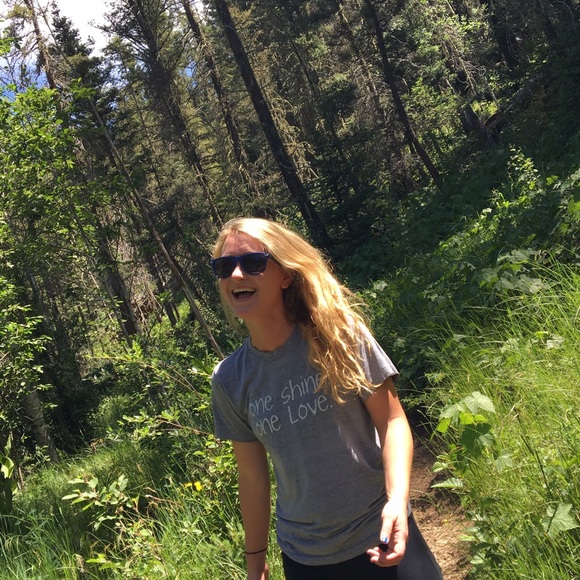 Meet your Posher, Greer