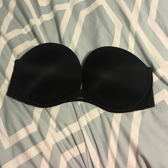 Victorias Secret Very Sexy Strapless bra