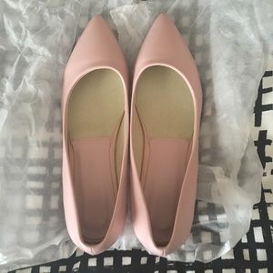 Imitation of red bottom flats creamy pinkish color