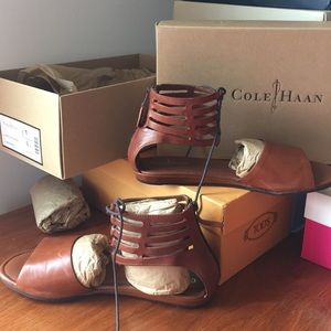 New! Cole Haan Skye Flat Leather Sandal