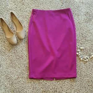 High waisted pencil skirt