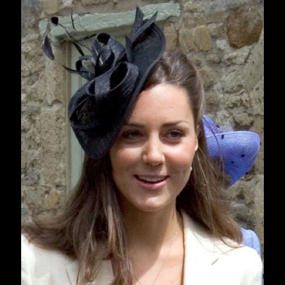 Accessories - ✨FASCINATOR✨