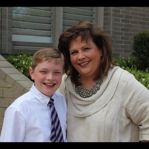 Meet your Posher, Elizabeth