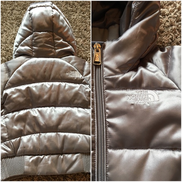 More pics of 2T north face jacket 😊