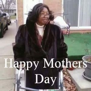 Meet your Posher, Devona