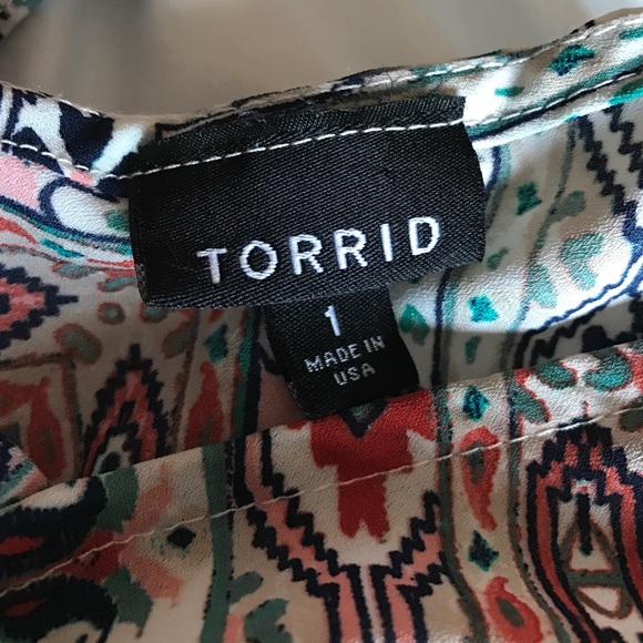 ❌SOLD❌✨Torrid ✨Fall Blouse 👚 - Picture 2 of 3