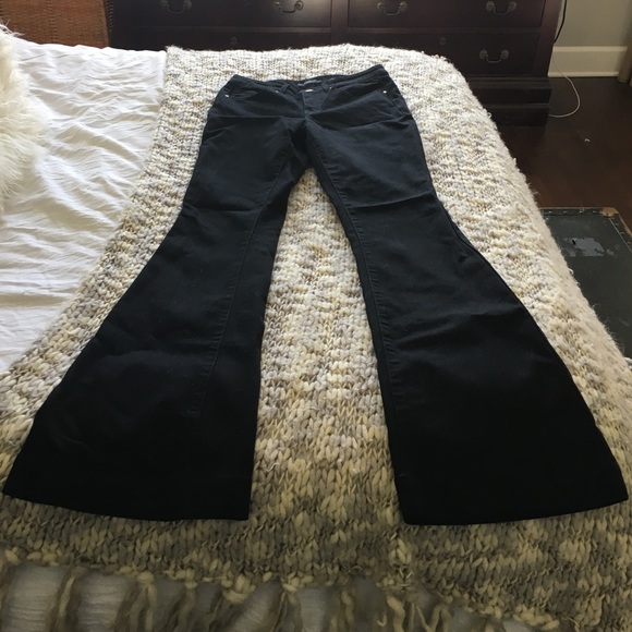 NWOT Nine West high-waisted flared black jeans
