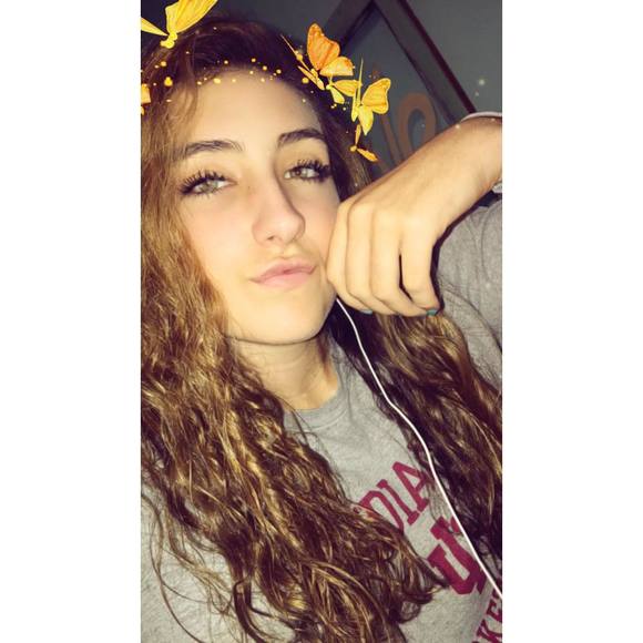 Meet your Posher, Kenziee - Picture 1 of 1