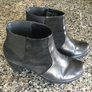 Dansko leather & suede booties, size 39