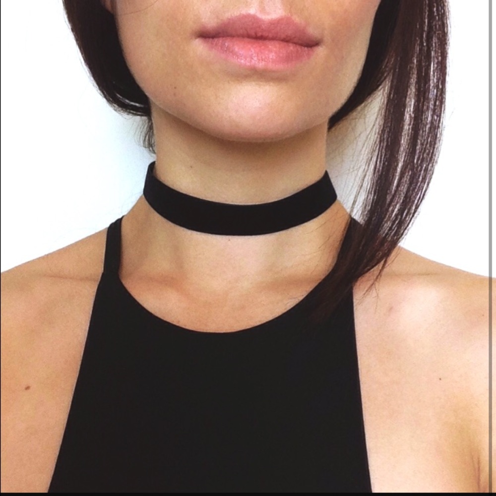 NWT Wide black velvet choker